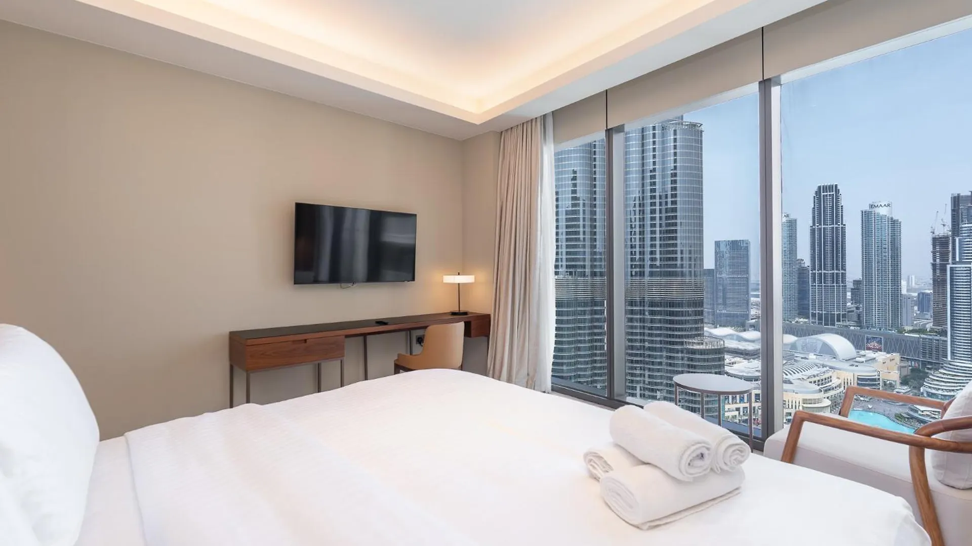 Address Residences Dubai Opera - Burj Khalifa City Views 1, 2, & 3-Bedroom Apartment 1 Minute Walk To Burj Khalifa, Dubai Mall, Dubai Fountain By Heaven Crest