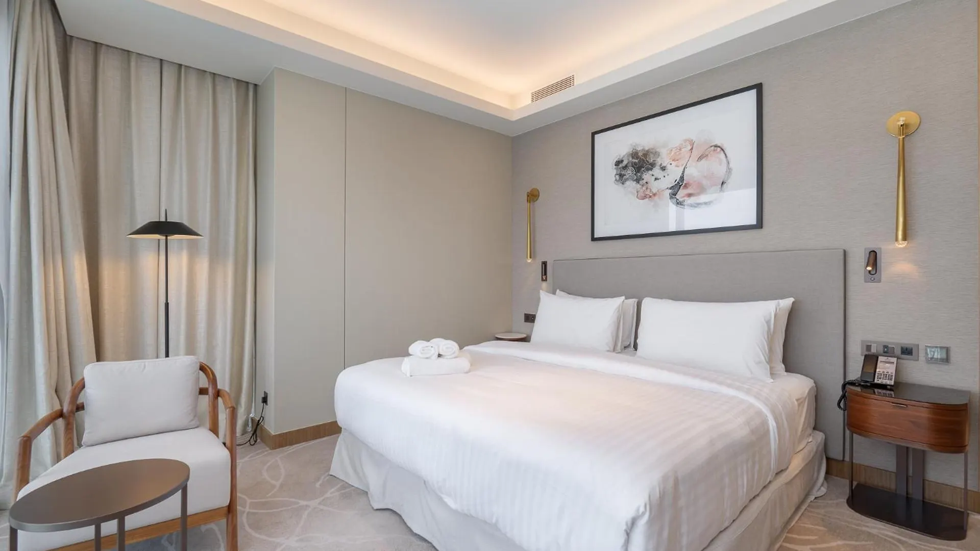 Address Residences Dubai Opera - Burj Khalifa City Views 1, 2, & 3-Bedroom Apartment 1 Minute Walk To Burj Khalifa, Dubai Mall, Dubai Fountain By Heaven Crest