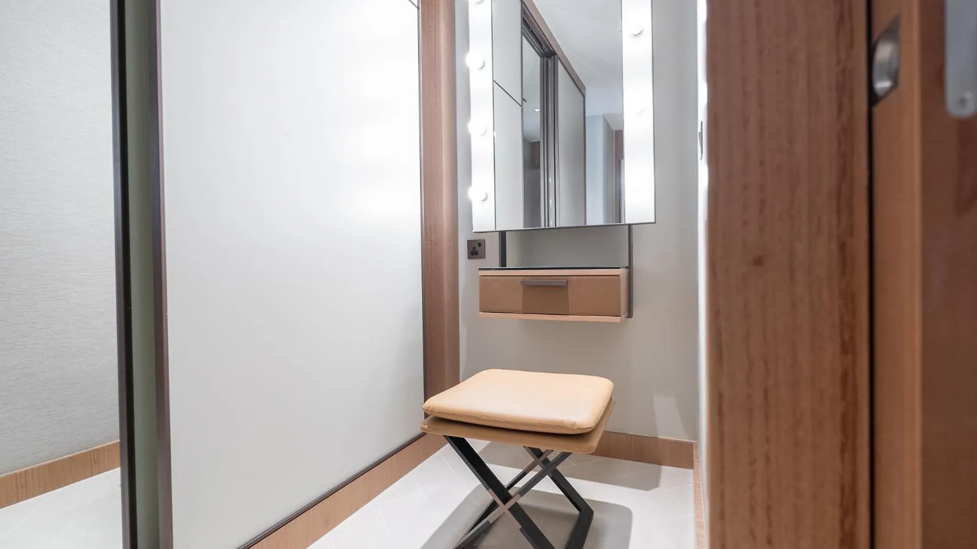 Address Residences Dubai Opera - Burj Khalifa City Views 1, 2, & 3-Bedroom Apartment 1 Minute Walk To Burj Khalifa, Dubai Mall, Dubai Fountain By Heaven Crest 0*,  United Arab Emirates