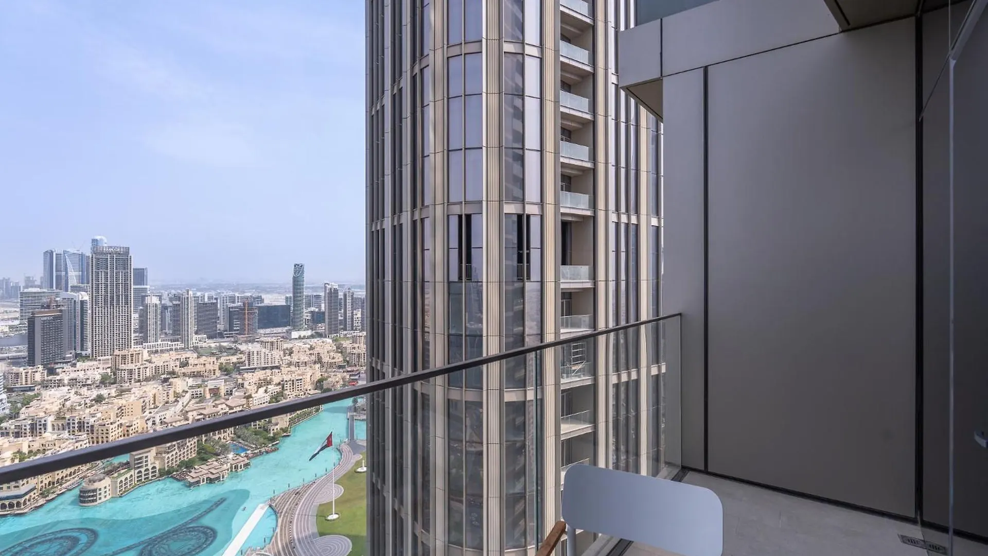 Address Residences Dubai Opera - Burj Khalifa City Views 1, 2, & 3-Bedroom Apartment 1 Minute Walk To Burj Khalifa, Dubai Mall, Dubai Fountain By Heaven Crest