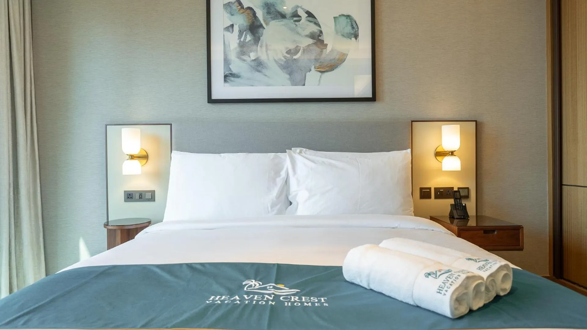 Address Residences Dubai Opera - Burj Khalifa City Views 1, 2, & 3-Bedroom Apartment 1 Minute Walk To Burj Khalifa, Dubai Mall, Dubai Fountain By Heaven Crest