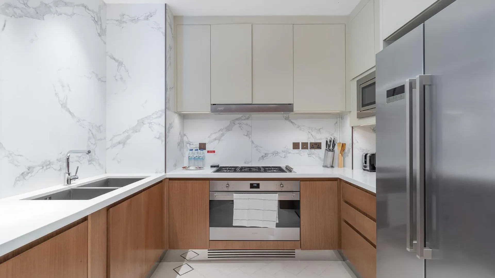 Address Residences Dubai Opera - Burj Khalifa City Views 1, 2, & 3-Bedroom Apartment 1 Minute Walk To Burj Khalifa, Dubai Mall, Dubai Fountain By Heaven Crest