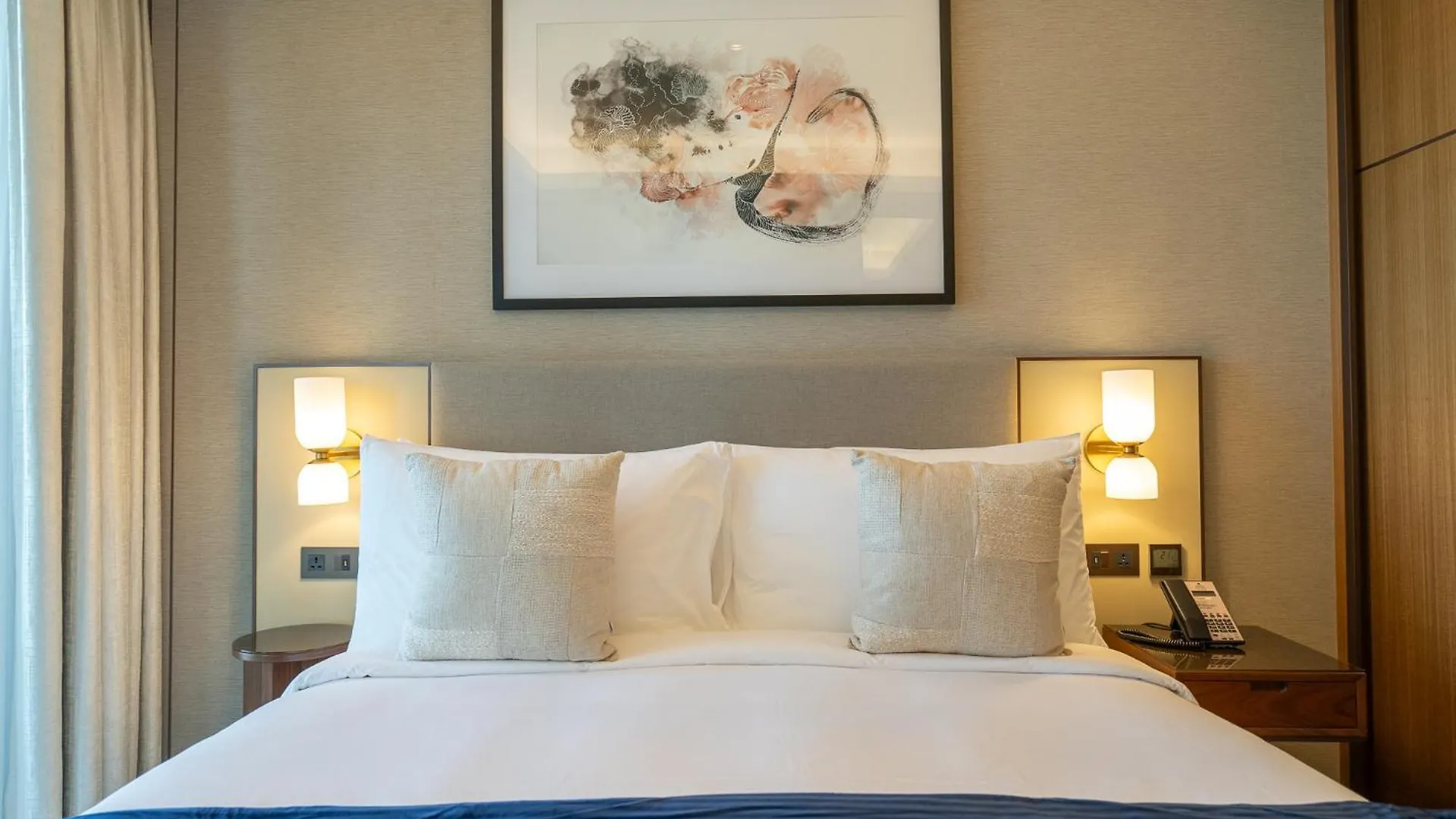 Address Residences Dubai Opera - Burj Khalifa City Views 1, 2, & 3-Bedroom Apartment 1 Minute Walk To Burj Khalifa, Dubai Mall, Dubai Fountain By Heaven Crest
