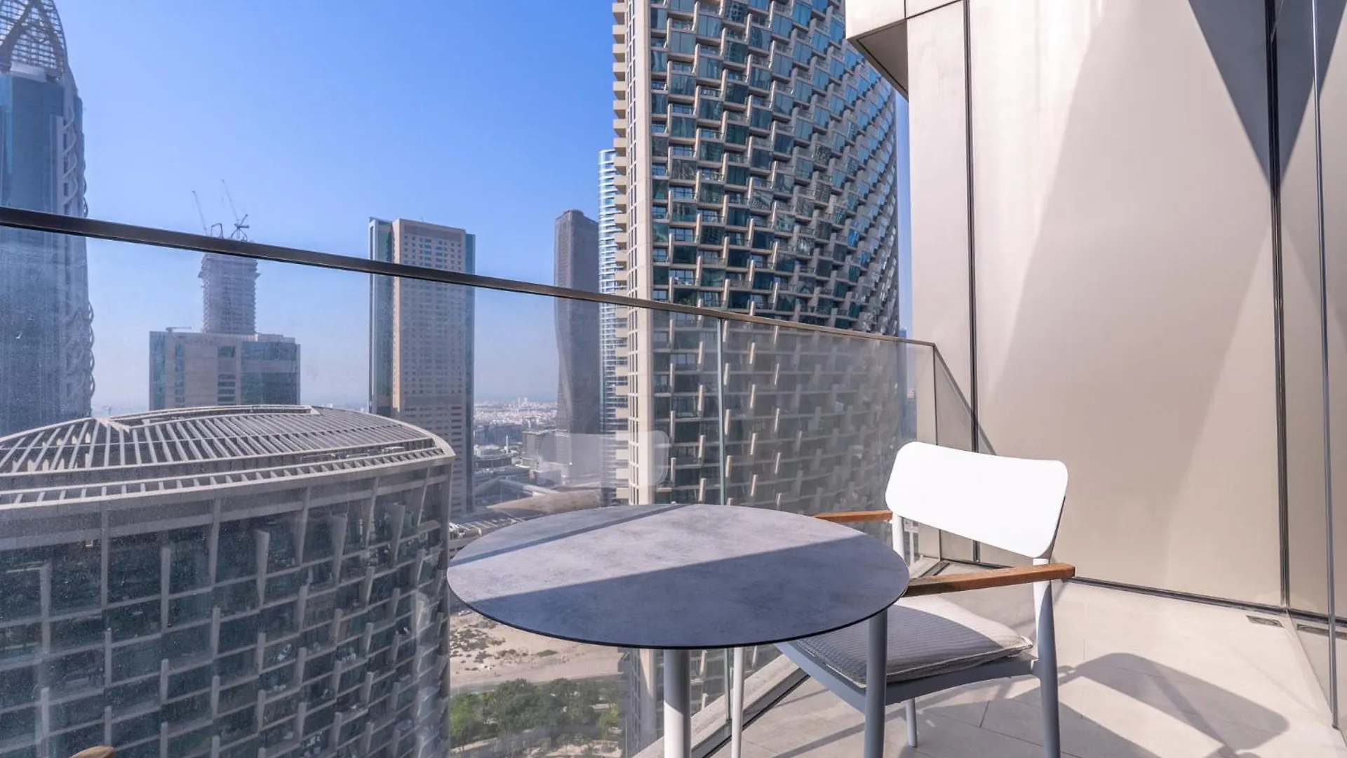 Address Residences Dubai Opera - Burj Khalifa City Views 1, 2, & 3-Bedroom Apartment 1 Minute Walk To Burj Khalifa, Dubai Mall, Dubai Fountain By Heaven Crest
