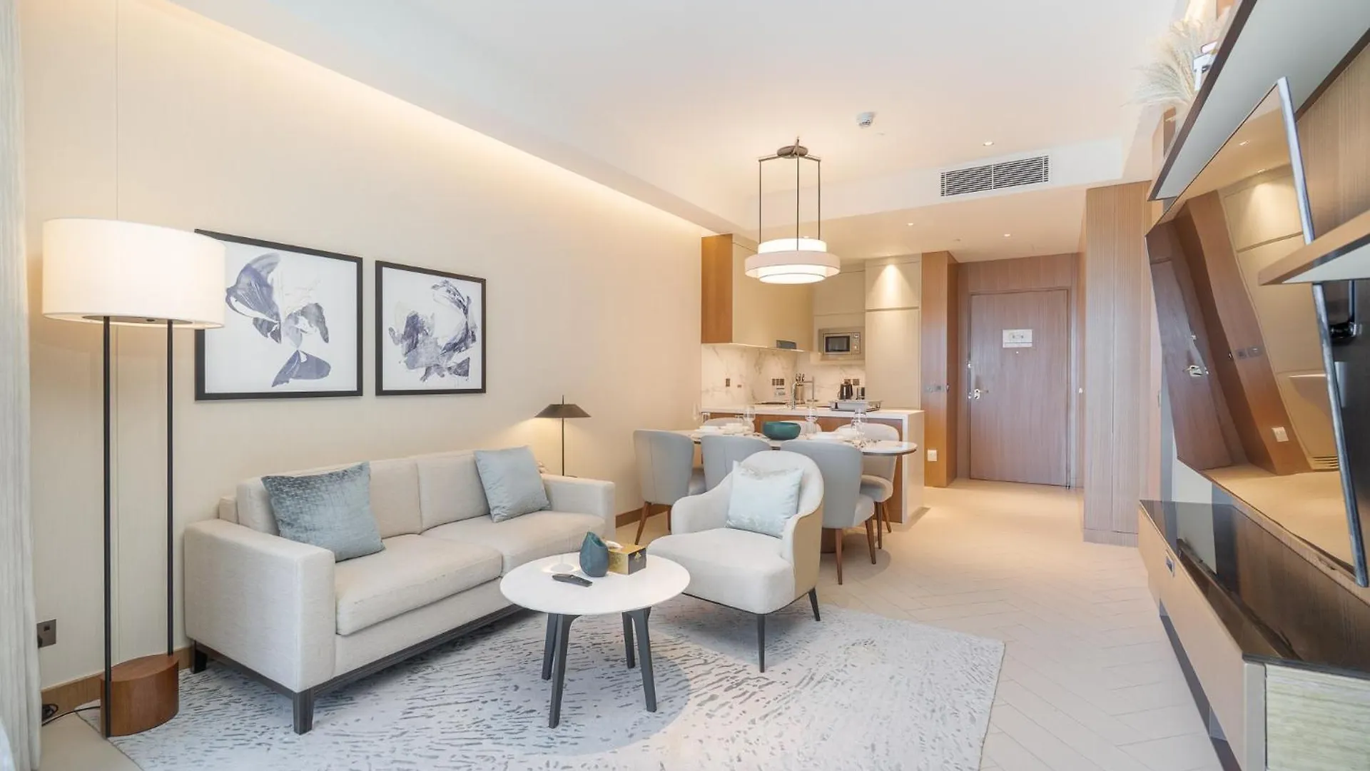 Address Residences Dubai Opera - Burj Khalifa City Views 1, 2, & 3-Bedroom Apartment 1 Minute Walk To Burj Khalifa, Dubai Mall, Dubai Fountain By Heaven Crest